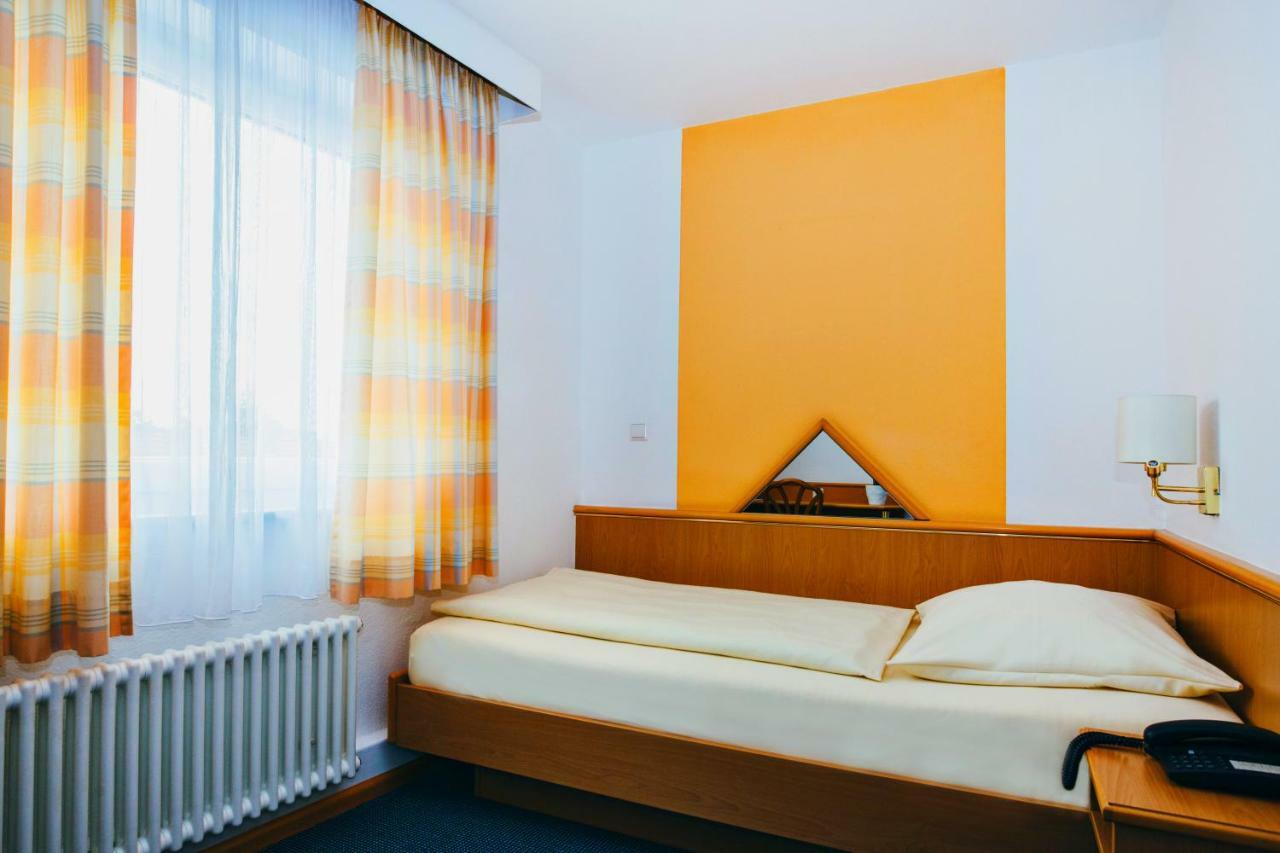 Hotel Central Weil am Rhein Bagian luar foto